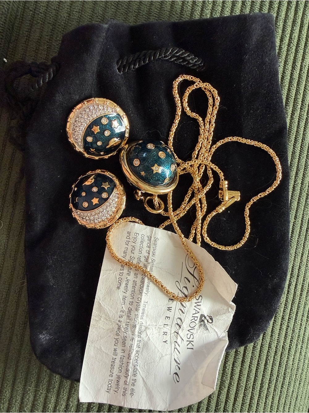 Swarovski 80s vintage Star & Moon Necklace and Earrings Set - Teal and White